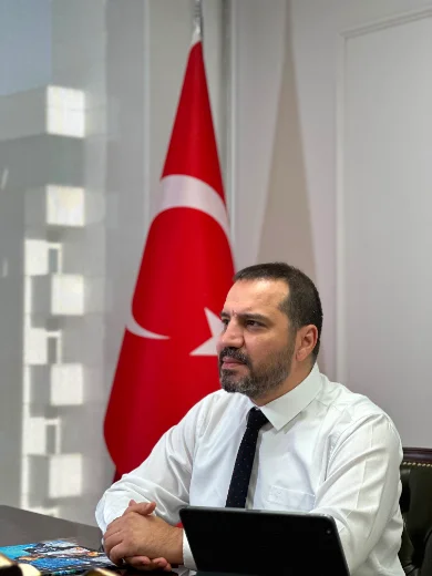 Dr. Alper Özbilen — office / 2023